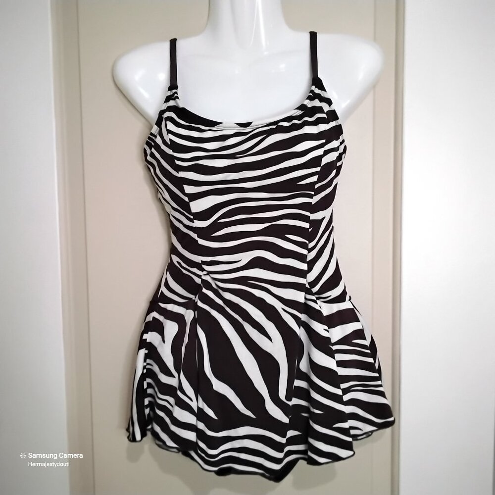Tan & Brown Modest Adjustable Straps Foam Padded Bust Skirted Swimsuit NEW USA S